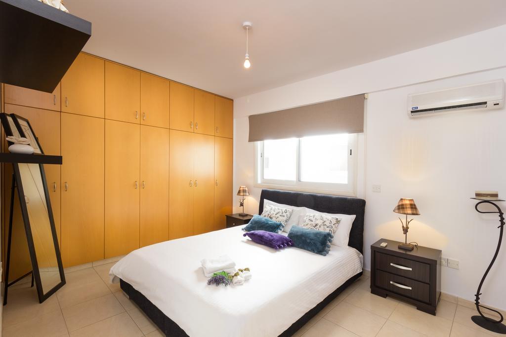 Elena Court Apt 401 Apartment Larnaca Exterior photo