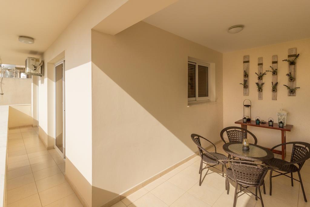 Elena Court Apt 401 Apartment Larnaca Exterior photo